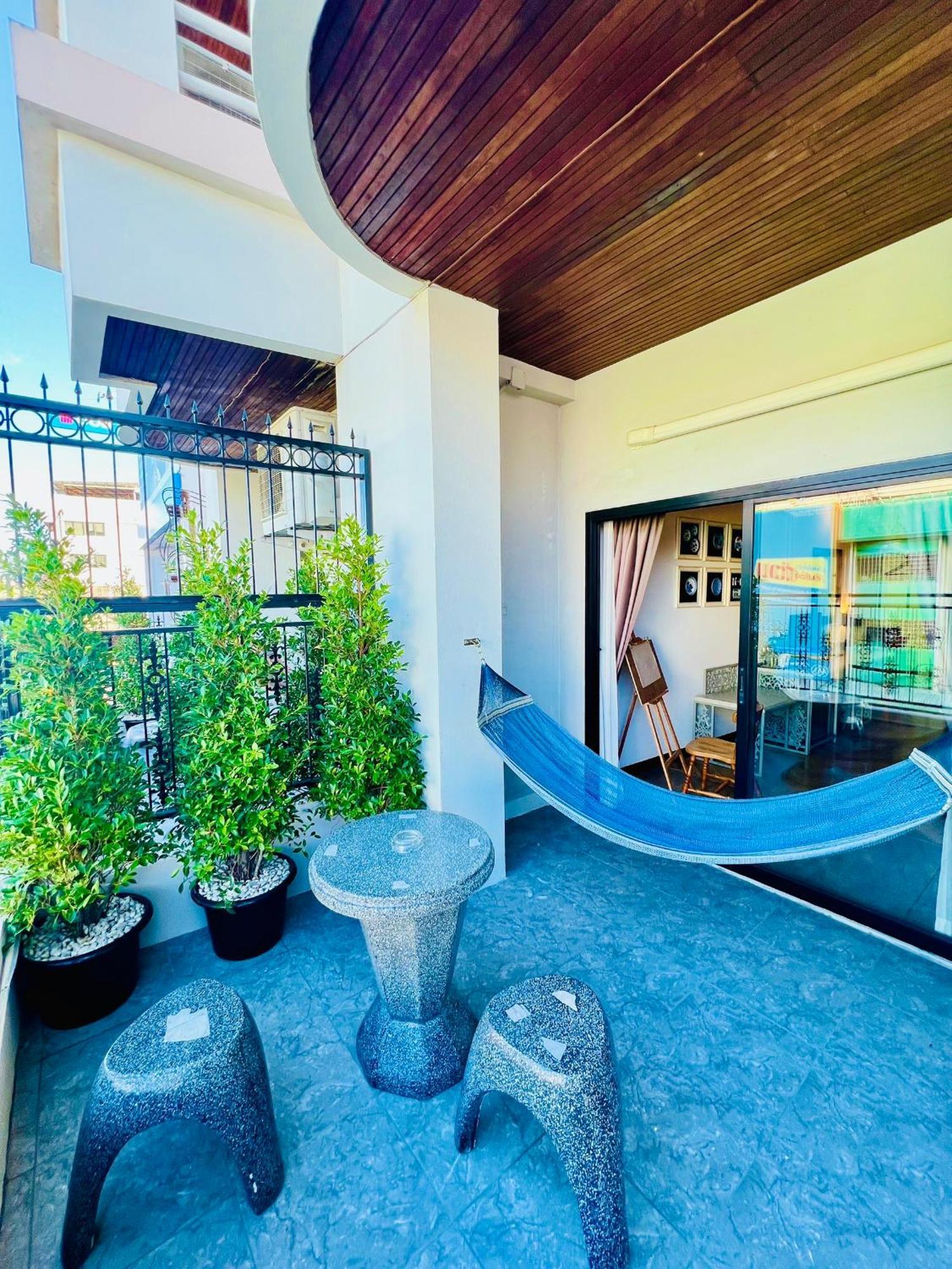 Yuu Hotel Ubon Ratchathani Exterior photo